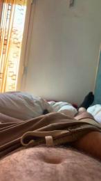 Gutipetit webcam model stream image