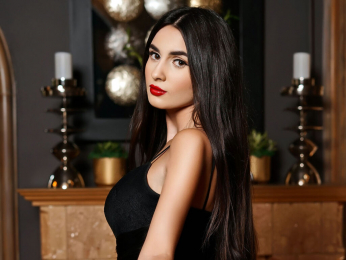 Grace webcam model stream image