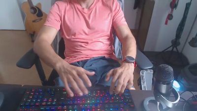 junior95 webcam model stream image