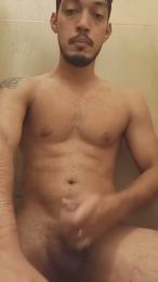 MaxOFiMoon webcam model stream image