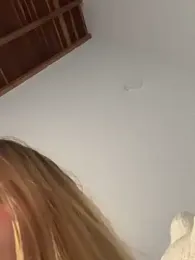 curchez_ webcam model stream image