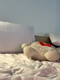 curchez_ webcam model stream image