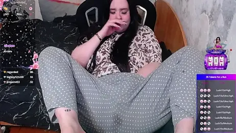 your_8a8y webcam stripchat model stream image