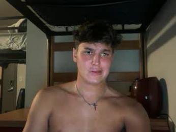 lochlanplayzz webcam model stream image