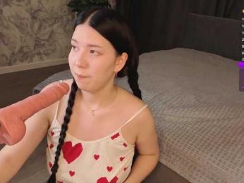 BirdOfDebauChery webcam model stream image
