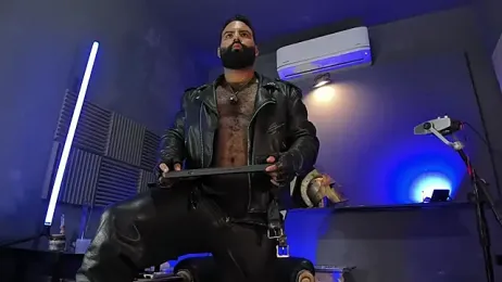 BeardAndrew webcam model stream image