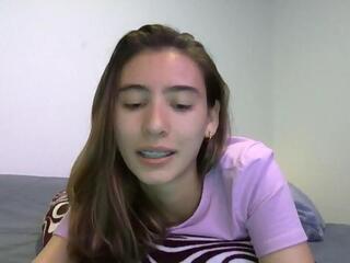 Alma Queen webcam model stream image