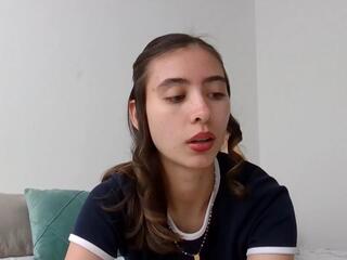 Alma Queen webcam flirt4free model stream image