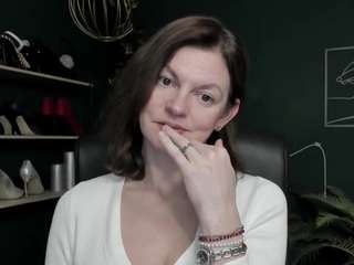 viviankiss webcam camsoda model stream image