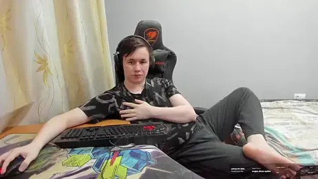 iliaskrislove webcam stripchat model stream image