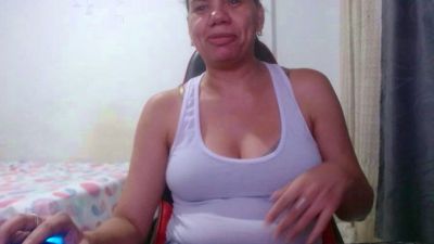 Ariannalovel webcam model stream image