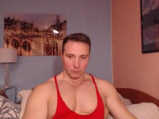 Hunky Muscle webcam model stream image