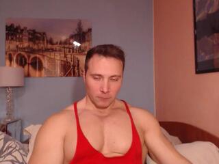 Hunky Muscle webcam model stream image