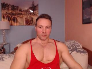 Hunky Muscle webcam model stream image