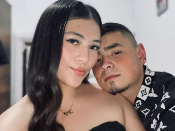 ChloeAndAdam webcam model stream image