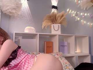 lilianslow webcam model stream image