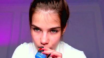 Adrialii webcam model stream image