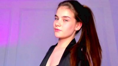 Adrialii webcam model stream image