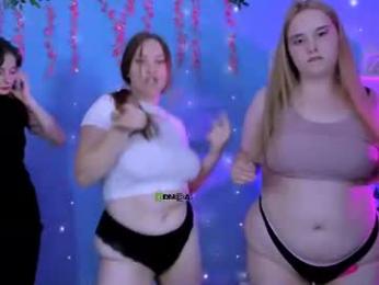 nami_glow webcam chaturbate model stream image