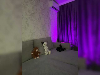 ShyAlya webcam model stream image