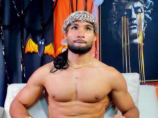 Summy Hattaway webcam model stream image