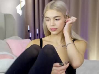 milabunny_ webcam model stream image