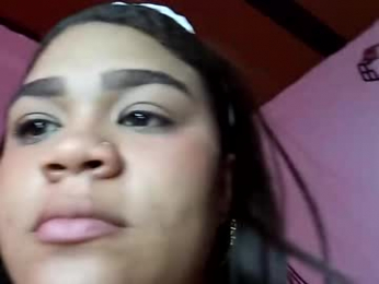 2moons_full_of_love webcam model stream image