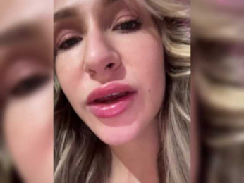 QueenKing webcam model stream image