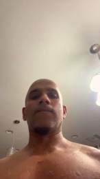 Beachmusclefit webcam model stream image