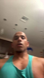 Beachmusclefit webcam model stream image