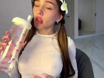 littlemia19 webcam model stream image