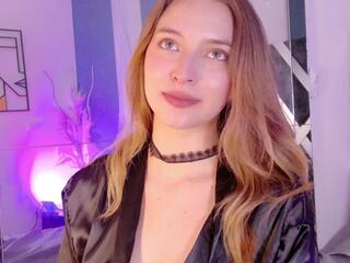 Amelie Rosee webcam model stream image