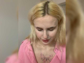 MilaElin webcam model stream image