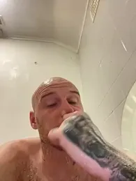 Thebald-topher webcam model stream image