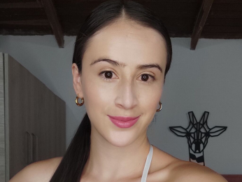 AuraCrhistina webcam model stream image