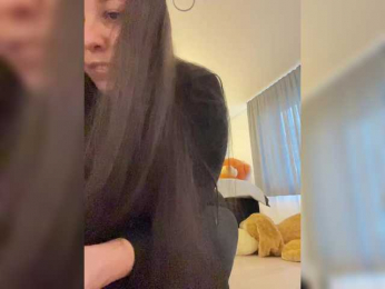 Potifays webcam bongacams model stream image