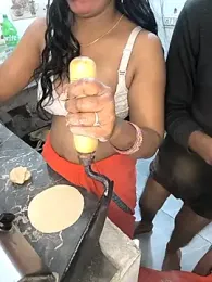 Kissing_Couple webcam model stream image