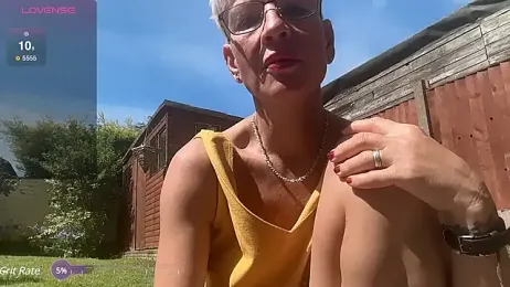 JennyHazel1 webcam model stream image