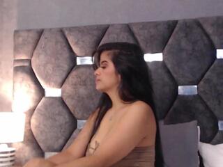 Scarlet Lennox webcam model stream image