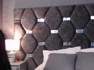 Scarlet Lennox webcam model stream image