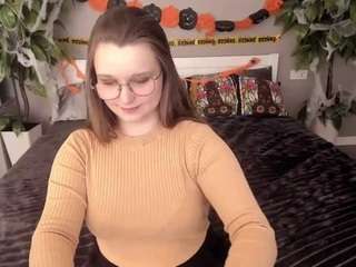 magicpeachs webcam model stream image