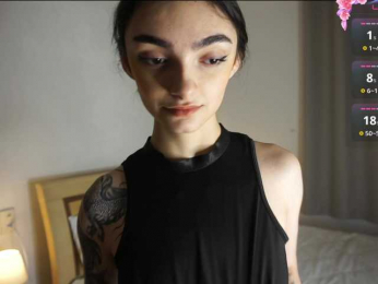 Morena-Dolcce webcam model stream image