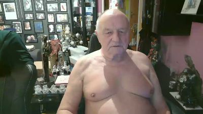 romwien webcam model stream image