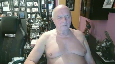 romwien webcam model stream image
