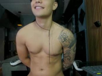 mr_mois webcam model stream image