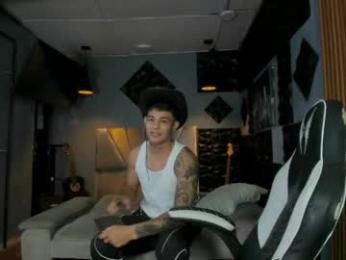 mr_mois webcam model stream image