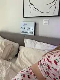 emma05 webcam model stream image