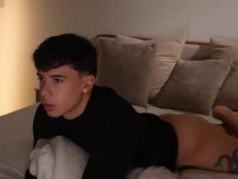 zamuel_18 webcam model stream image