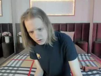_veliar_ webcam model stream image