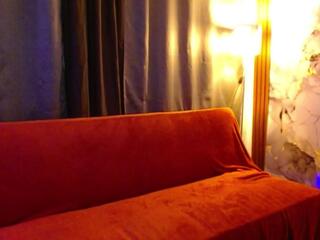 Avril Hill webcam model stream image